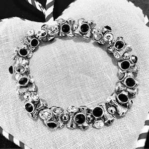 Bracelet - Black & Clear Hourglass 
Shaped Beads